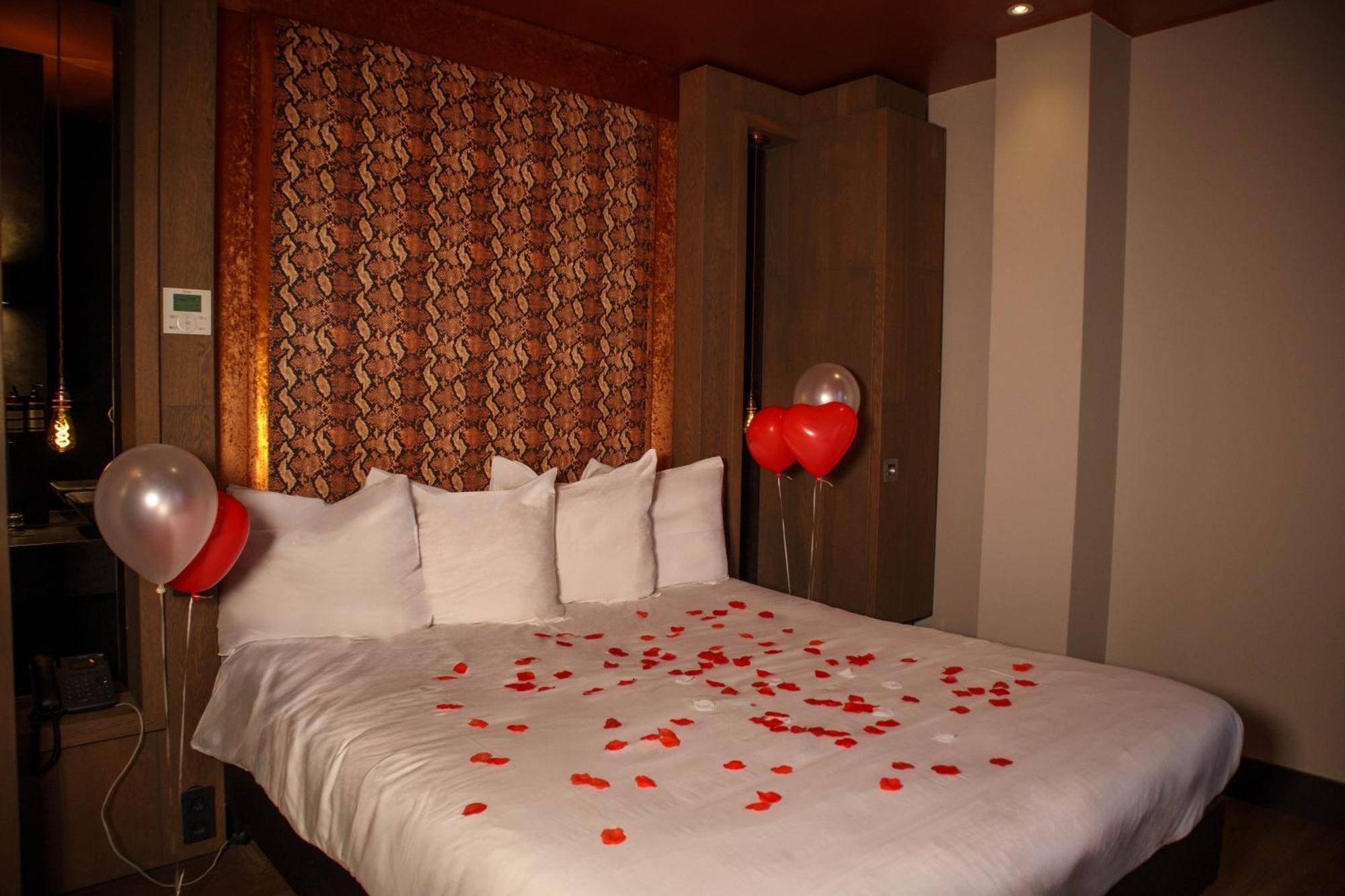 Manzo'S Suites Zaandam Bagian luar foto