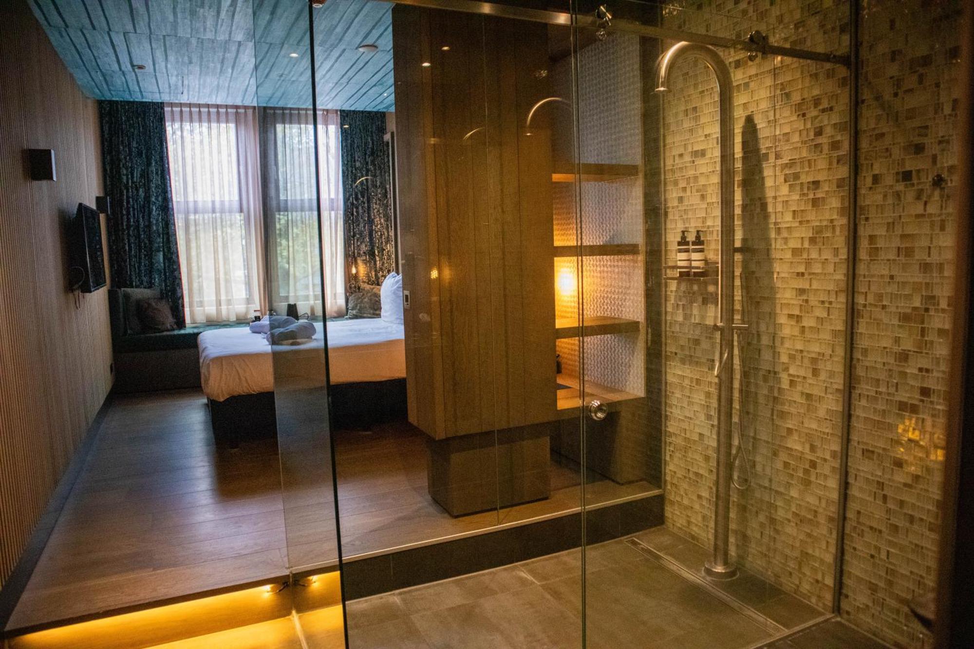 Manzo'S Suites Zaandam Bagian luar foto