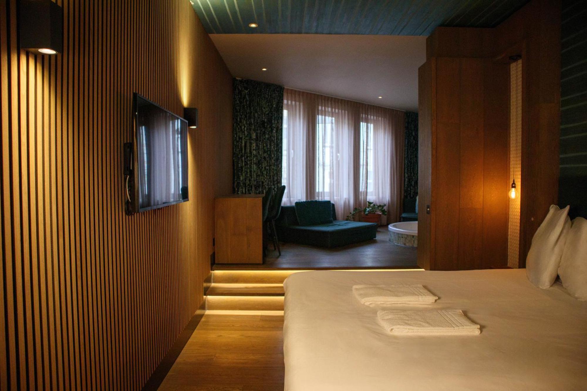 Manzo'S Suites Zaandam Bagian luar foto