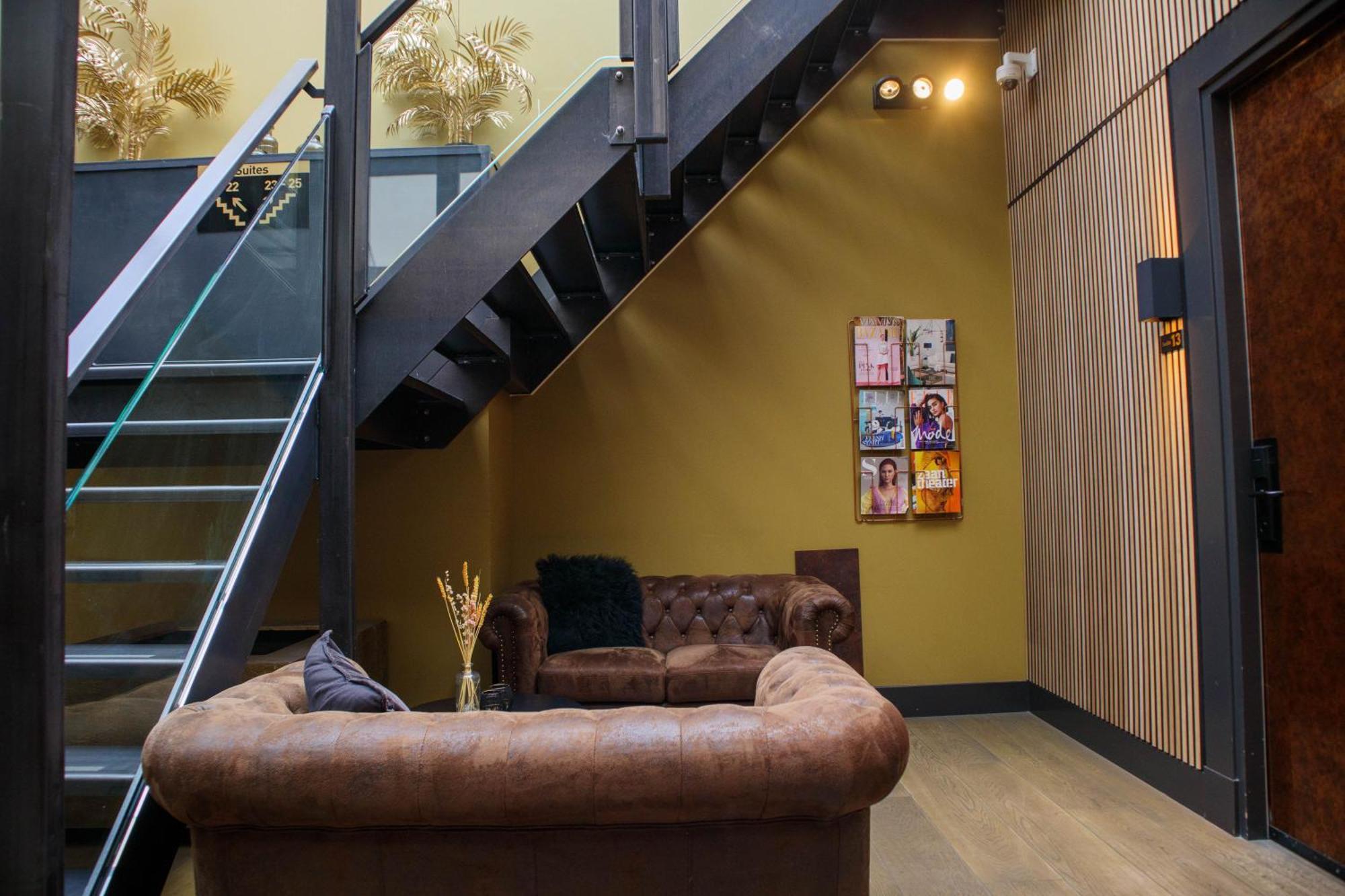 Manzo'S Suites Zaandam Bagian luar foto