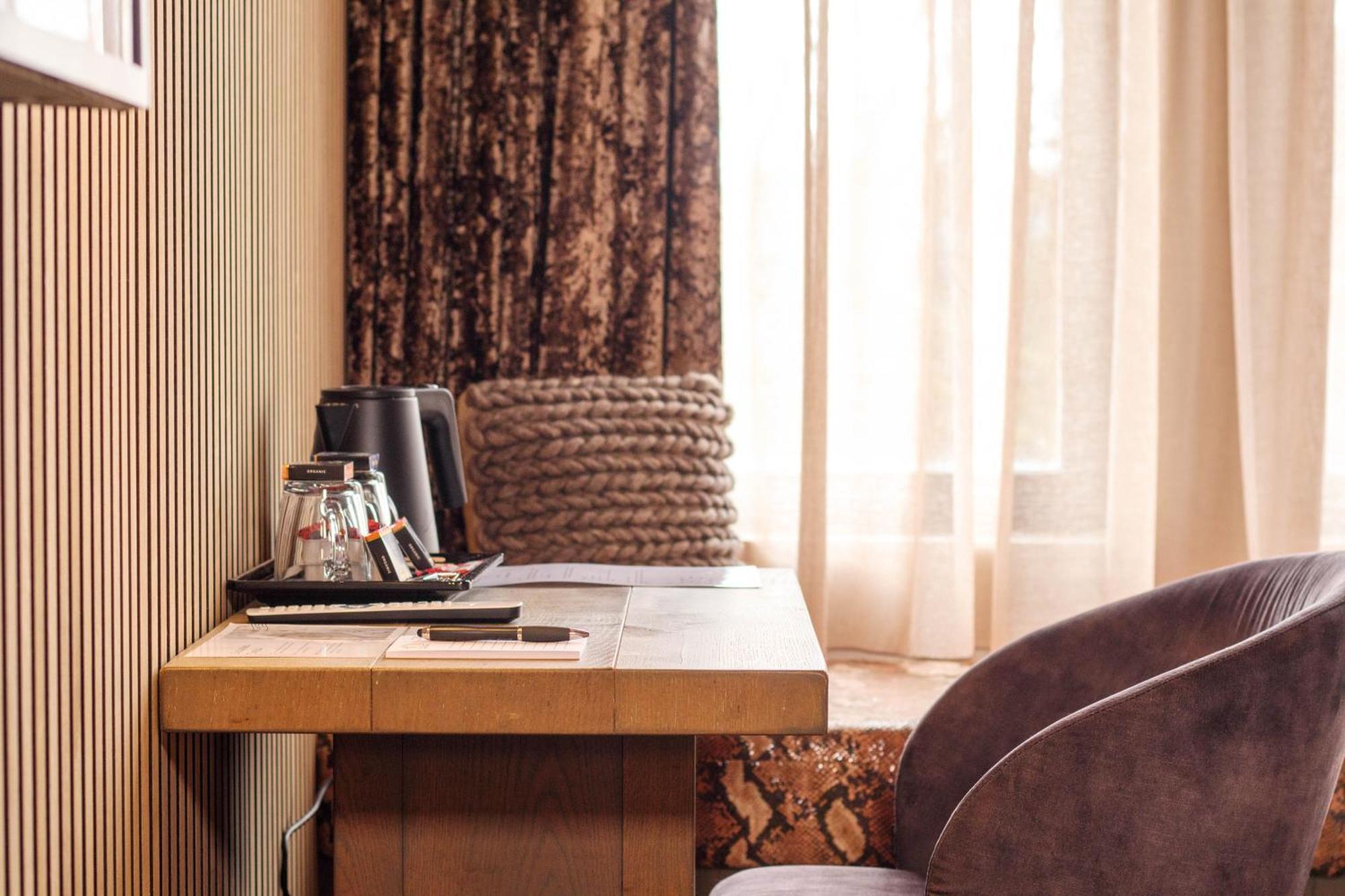 Manzo'S Suites Zaandam Bagian luar foto